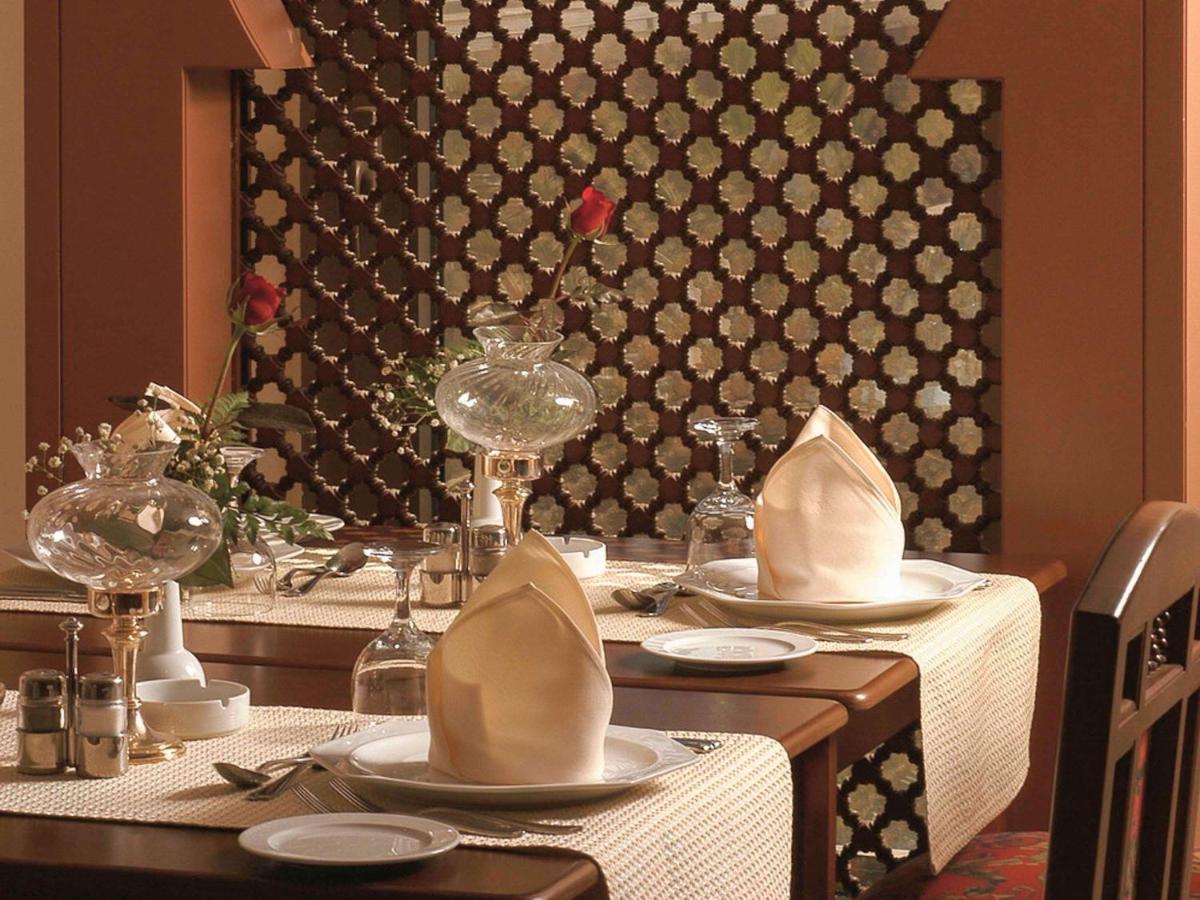 Madinah Mövenpick 3*